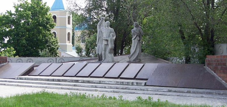 Photo 09 Chicherina Memorial